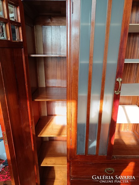 Art deco (book) cabinet