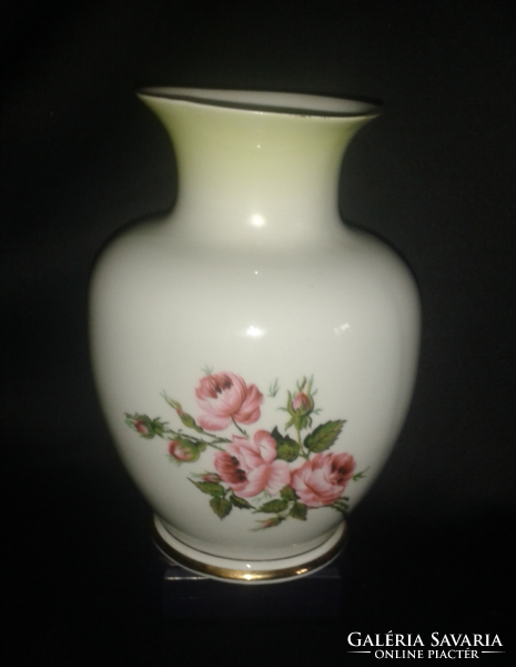 Virág mintás hollóházi porcelán váza