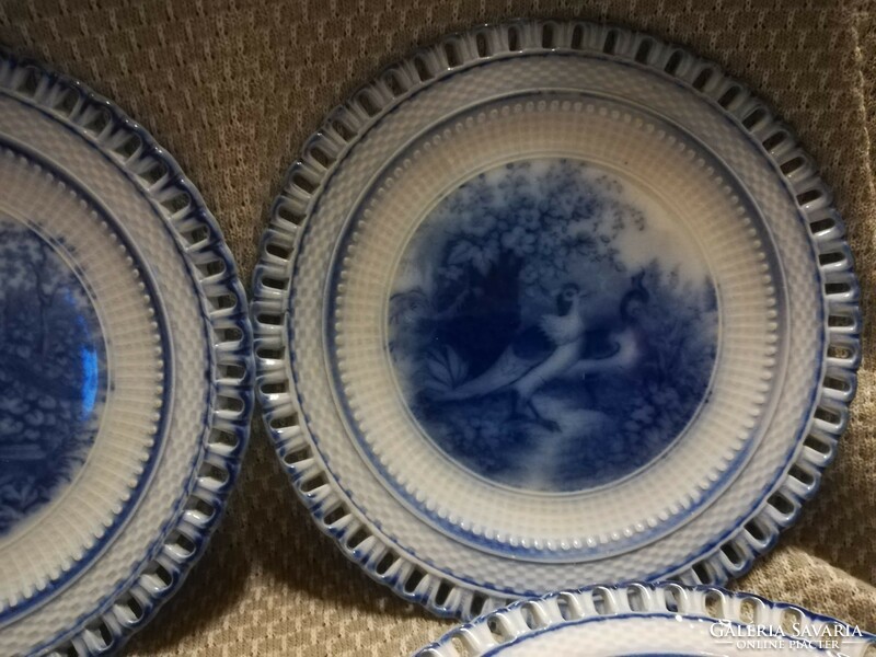 Porcelain faience cake plate with openwork rim