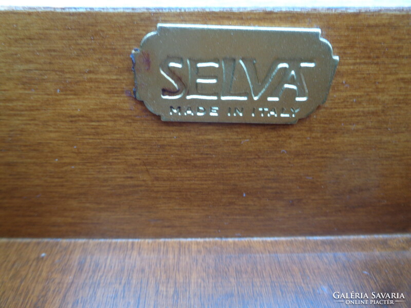 Selva desk