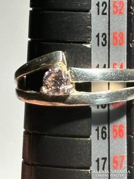 Rózsaszín Köves Ezüst gyűrű, 54-es méret, 2.5 gramm súly Személyesen és postai úton egyaránt