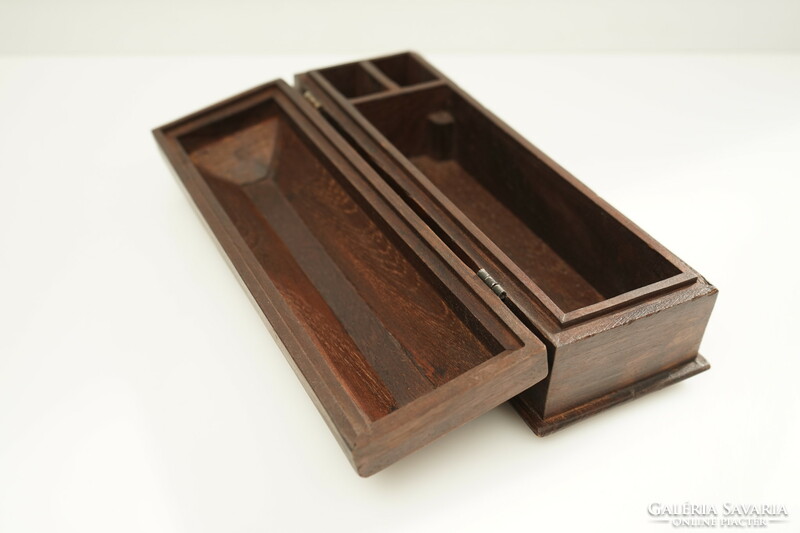 Old English wooden pencil holder box / retro old