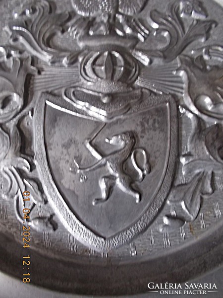 24-6 Crusader plate