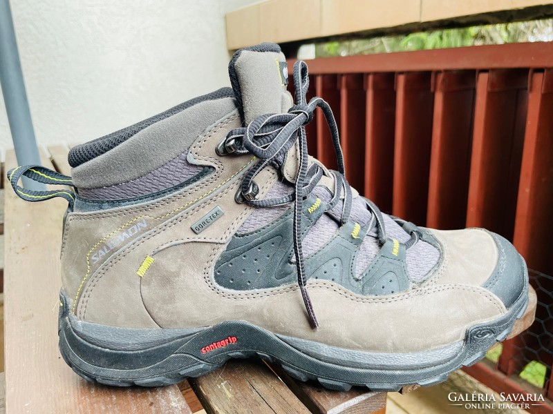 Salomon férfi magasitott Gore-tex túrabakancs 43 1/3 méretben