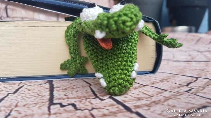 Crocheted crocodile bookmark