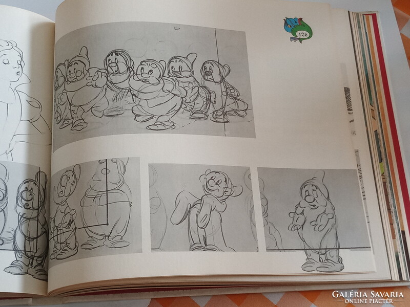 Walt Disney's Snow White and the Seven Dwarfs (Studio Book) Hardcover – October 5, 1979 ára 60000ft