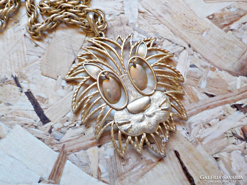 Retro aranyozott nyaklánc oroszlánfejes medállal
