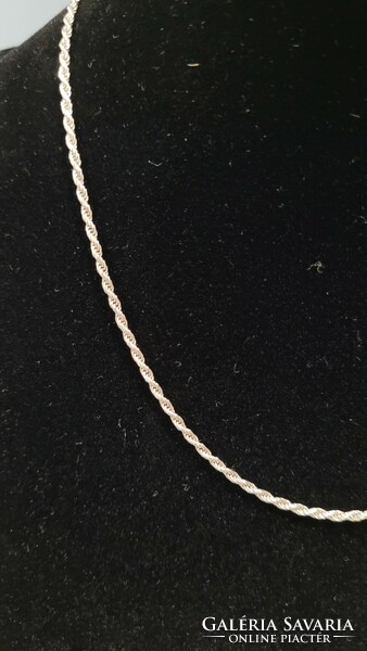 Silver necklace 3.99 g