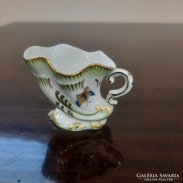 Herend Victoria patterned porcelain baroque milk spout, spout
