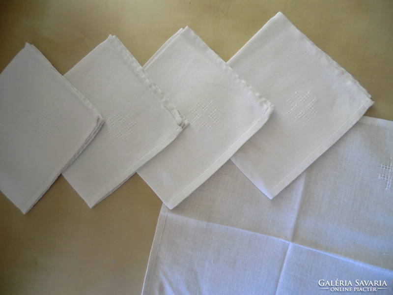 Damask - cotton - napkin 5 pcs rustic white 30x30 cm woven cross on one corner