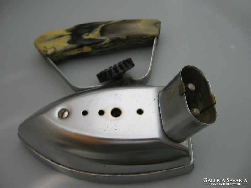 Retro Polish mini iron, travel iron elg type p-4