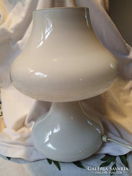 White integrated thick milk glass table lamp