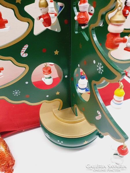 Zenélő fa karácsonyfa téli dekoráció, 37 cm magas