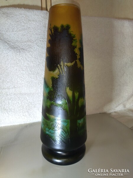 Beautiful huge mountain landscape pattern tip galle vase 37 cm high