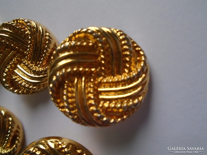 5 db. nehéz, fémből készült elegáns arany  színű gombok.