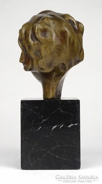 1Q907 XX. századi művész : Női fej bronz kisplasztika 17.5 cm