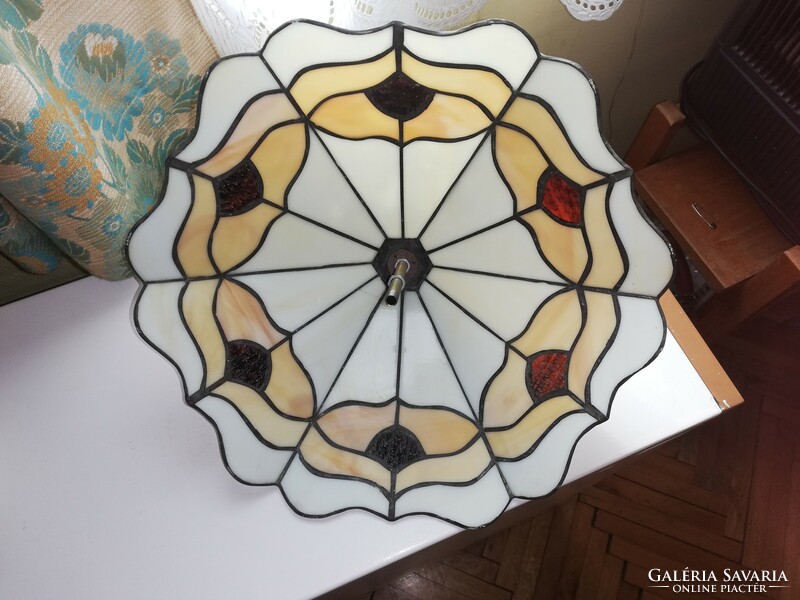 A tiffany type lamp that can be mounted on the ceiling