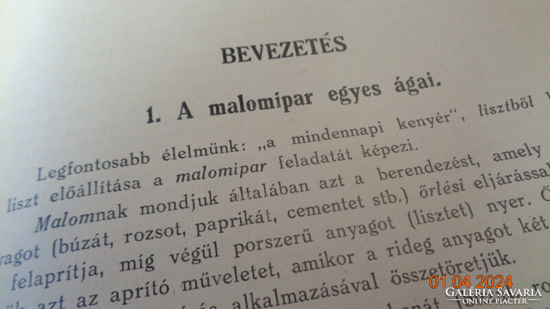 A Malomipar technológiája  írta  Csizmazia  L .  mérnöki szakkönyv  200 odal