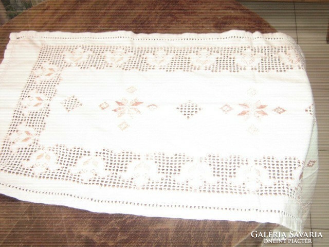 Beautiful hand-embroidered woven tulip tablecloth