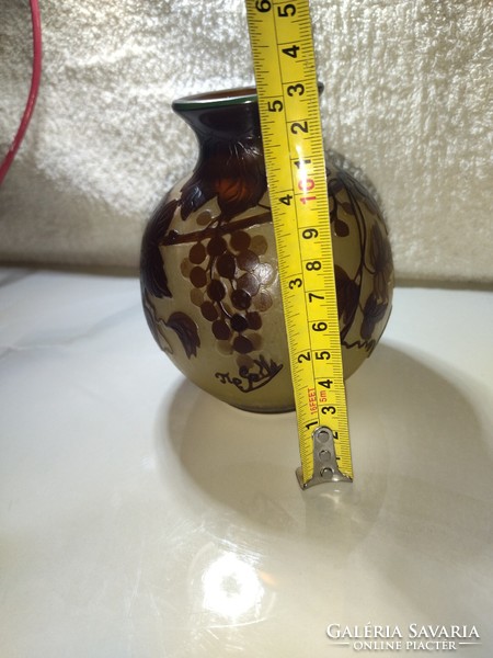 Beautiful vase with a quince pattern, tip gallé, 13 cm high