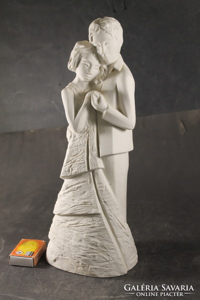 Világhy porcelán szobor 606