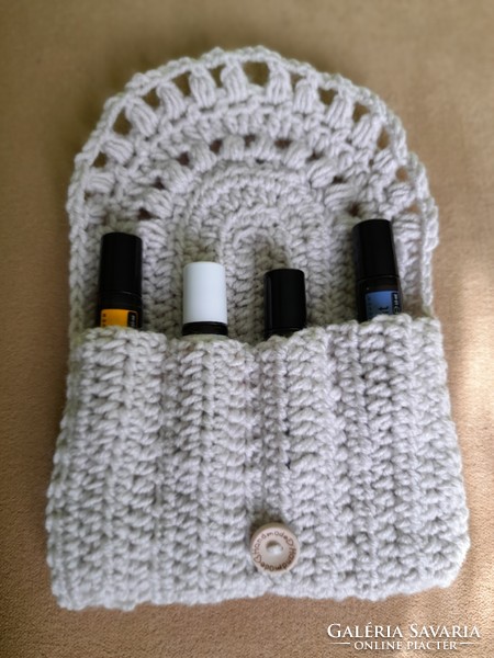 Crochet essential oil touch holder