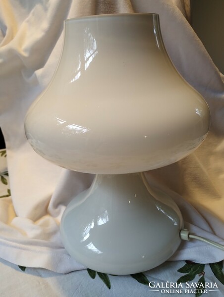 White integrated thick milk glass table lamp