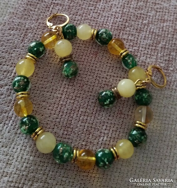 Semi-precious stone jewelry set. Citrine bracelet and earrings