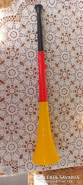 Vuvuzela is 62 cm long