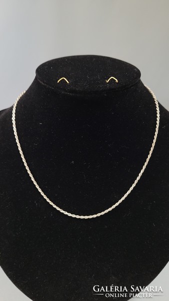 Silver necklace 3.99 g