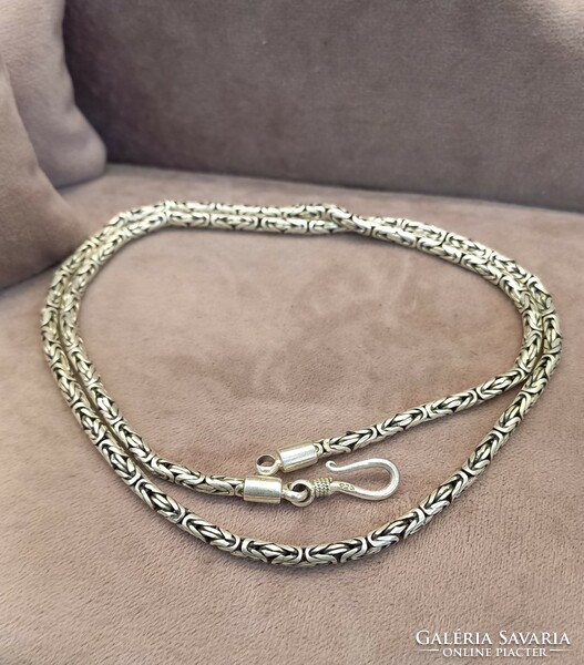Silver royal chain
