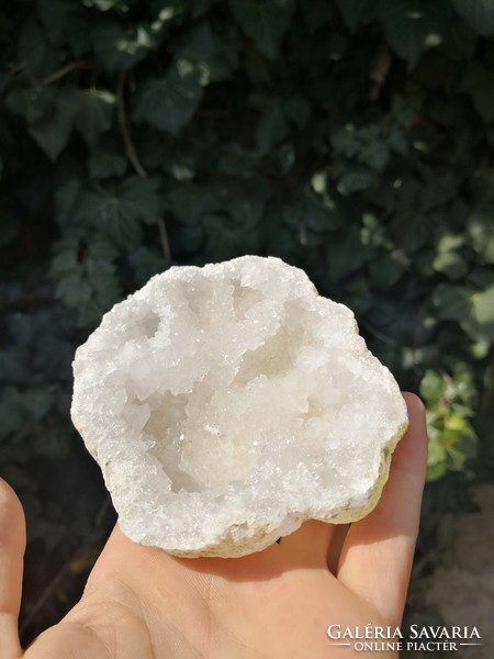Szépséges kvarc geóda, ásvány kristály