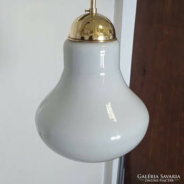 Art deco réz mennyezeti lámpa felújítva - különleges formájú tejüveg búra