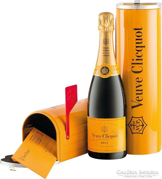 Veuve clicquot champagne mail box - mailbox decorative packaging from 2014 - collector's rarity