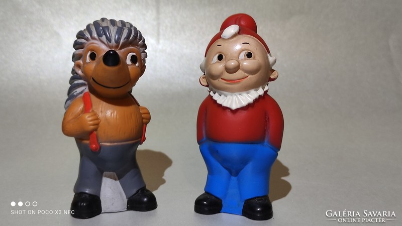 Vintage gumi figura kettő együtt süni és törpe