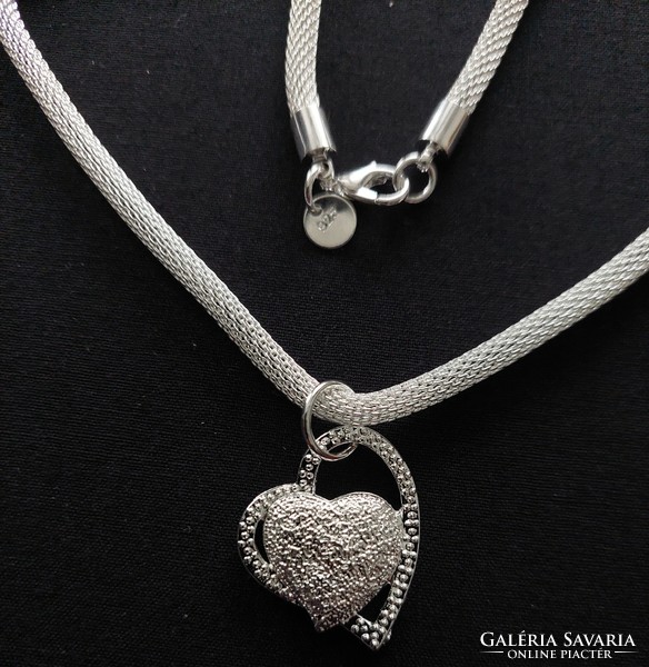 Silver-plated heart pendant necklace