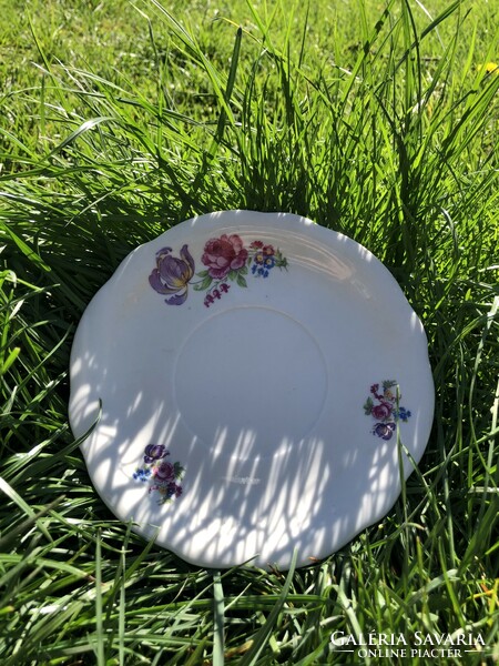 Zsolnay small plate with flowers