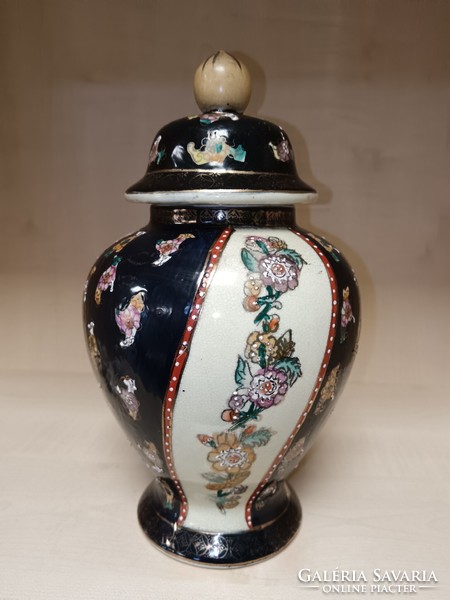 Chinese hand painted vase with lid