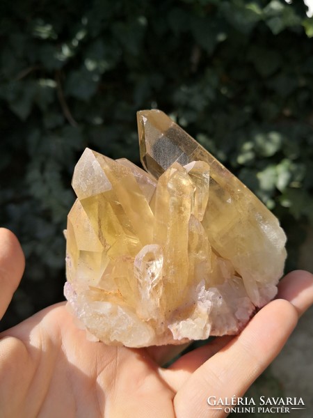 Beautiful, real citrine crystal, mineral