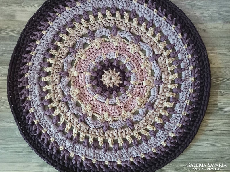 Mandala rug crocheted from T-shirt yarn