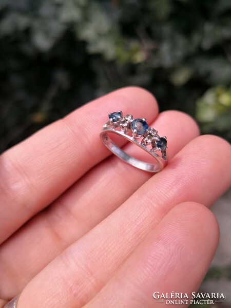 Beautiful silver ring with real sapphire stones.