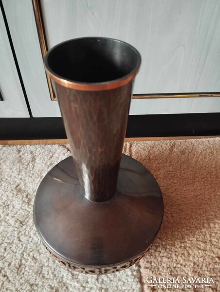 Hand-hammered craftsman red copper vase