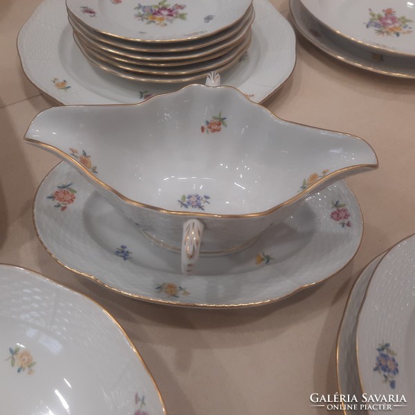 6 személyes Herendi HBC Virágmintás porcelán étkészlet