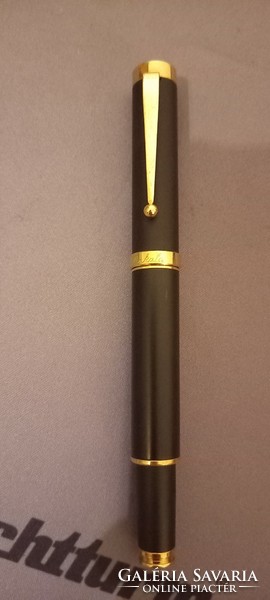 18 K 0.750 Gold nib pen