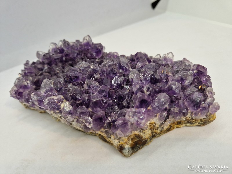 Amethyst mineral drusen