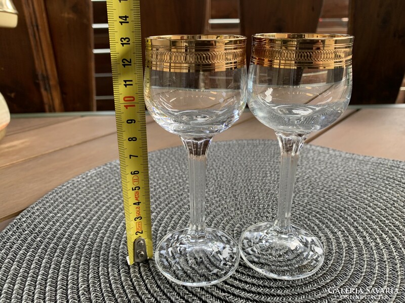 Régi cseh aranyozott kristály rövid italos pohár, 2 db. egyben