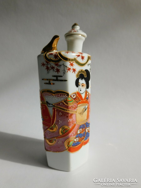 Japán kézzel festett, relief aranyozású litofán szakés készlet