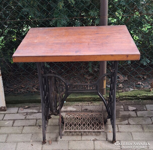 Singer sewing machine table - vintage, loft, retro