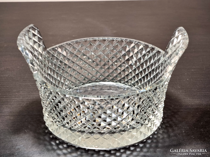 * 19th century American brilliant-cut crystal glass bowl ﻿﻿crystal eared bowl / cut crystal usa /