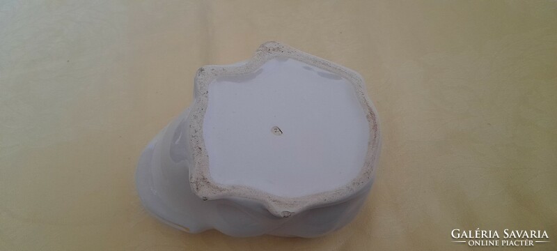 Kaspó porcelán béka aranyozott 16x11x10cm lyuk 9cm